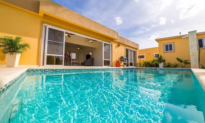 La Mulata Villa | Beautiful 2 bedroom Villa w/Pool - Weekend Special $135+ per day - Tax included