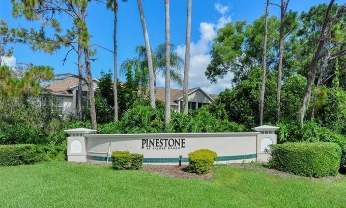 Vamo Condo | Beautiful 2 Bedroom, 2 Bath Home In Pinestone at Palmer Ranch
