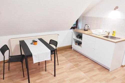 Kretzschau Apartment | Beautiful 2 bedroom apartment in a quiet area