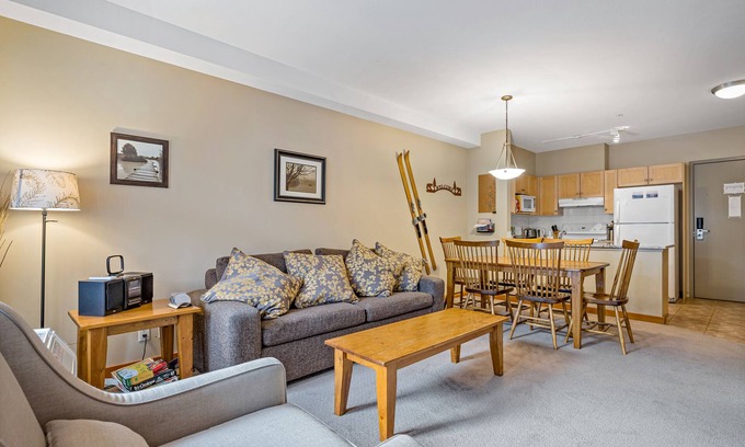 Canmore Condo | Beautiful 2 bedroom condo in the heart of the Rocky Mountains