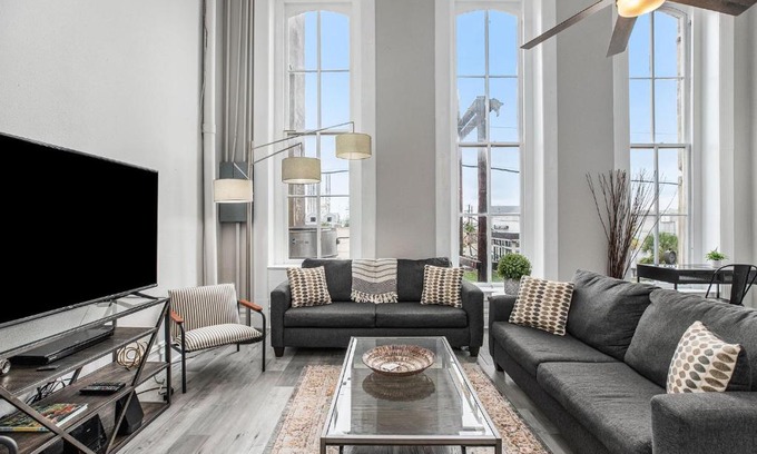 Galveston Apartment | Beautiful 2 Bedroom Loft - Galveston Strand Lofts