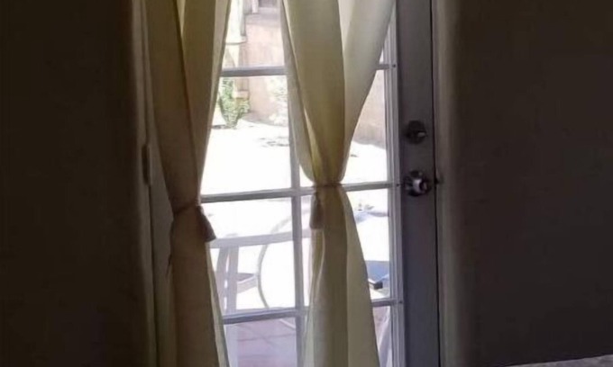 University Heights House | Beautiful 2 Bedroom artistic Home