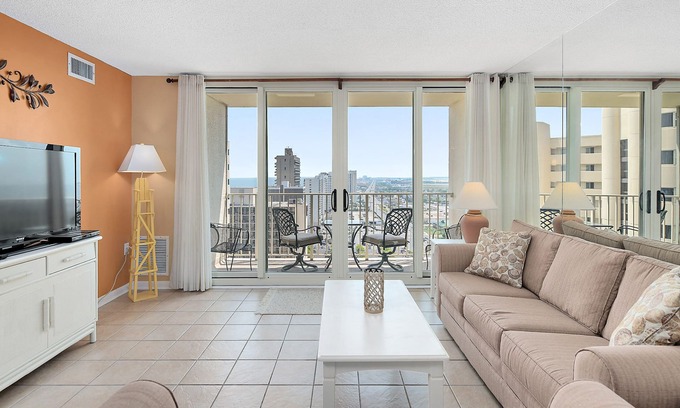 North Ocean City Condo | Beautiful 2 BR 2 BR Unit- Oceanfront, Amazing Views, Tons of Ammenities!