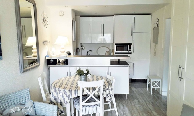 Le Moulleau Apartment | Beautiful 2 rooms Moulleau center with parking