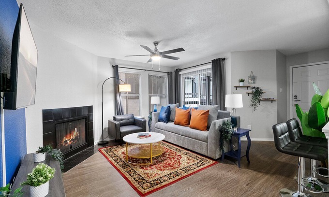 University Hills and Windsor Park Apartment | Beautiful 2BD/2BA in University Hills 8331
