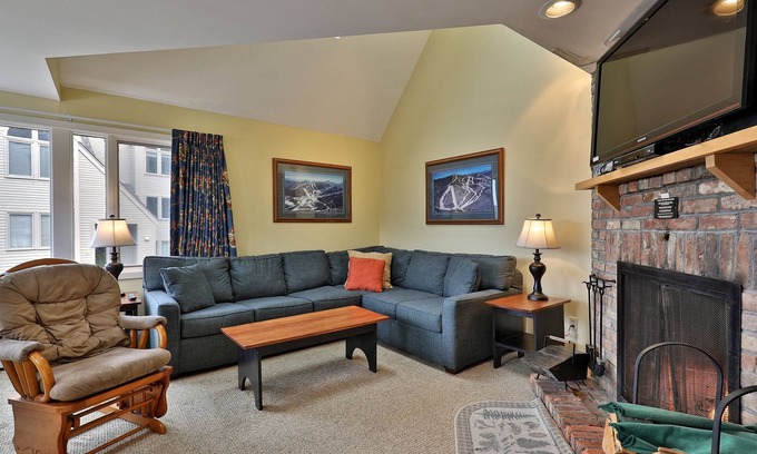Central Vermont- Killington Condo | Beautiful 2BR/2BA Fall Line Condo with Mountain Views on Shuttle Route E2B