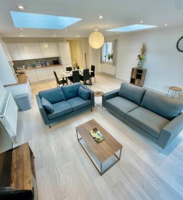 Cambridge Apartment | beautiful 3 bedroom apartment in cambridge sleeps 7