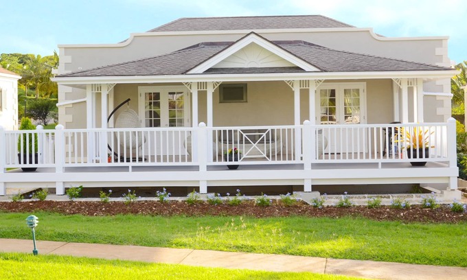 Vuemont Villa | Beautiful 3 bedroom villa in Guard Gated Community