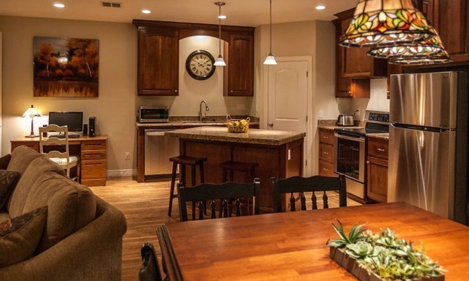 St. George Apartment | Beautiful 3-Bedroom Guest Suite