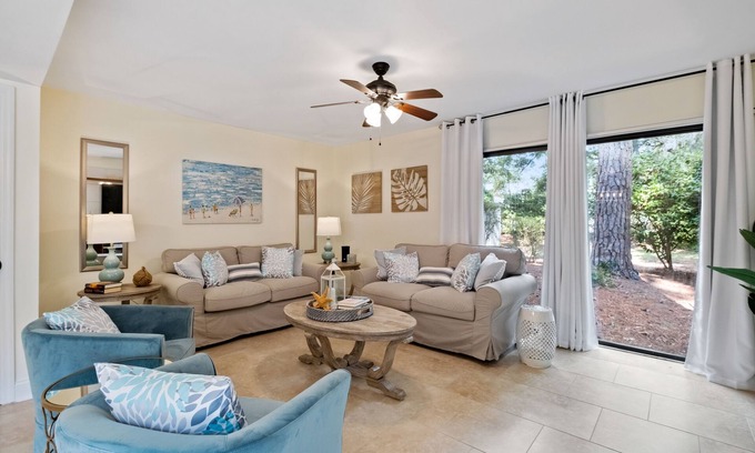 Folly Field Condo | Beautiful 3 bed-2 bath Condo w/Pool, Front & Back Patios Walk to the Beach!