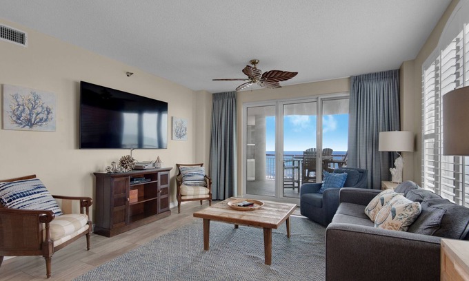 Navarre Beach Condo | Beautiful 3BR/3BA 4th Floor Beachfront Condo - Beach Colony