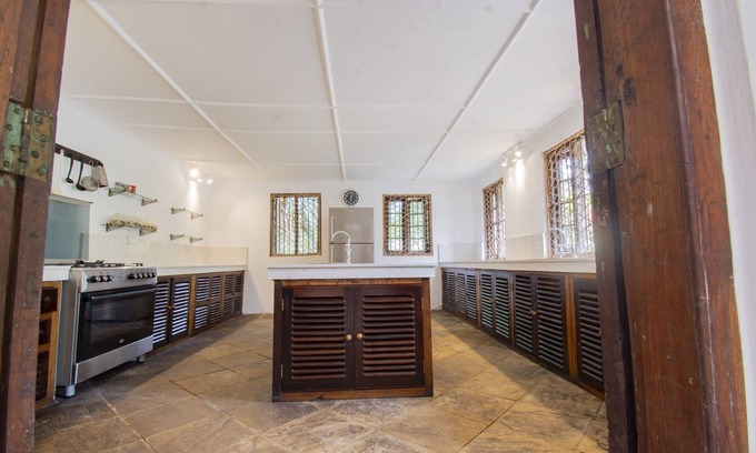 Diani Beach House | Beautiful 4/5 bedroom house with pool overlooking the best beach in Africa