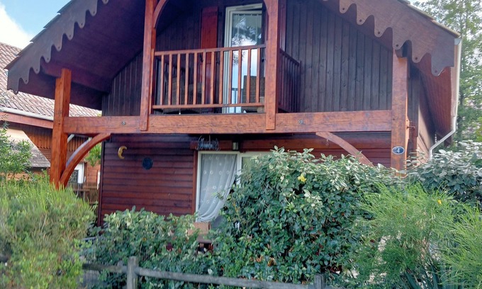 Hourtin Port Ski Chalet | Beautiful 4/6-bed chalet, close to the lake and children's island.