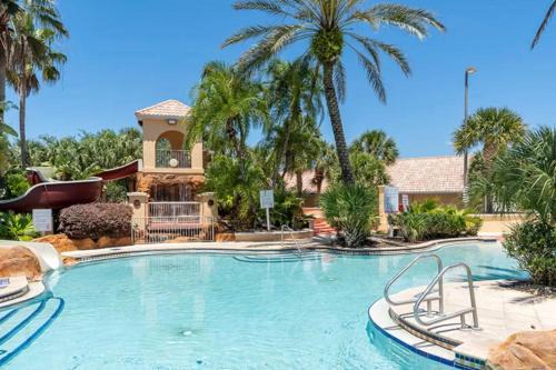 Regal Palms House | Beautiful 4 Bed Villa up to 8 guests- Regal Palms - 33132 CA