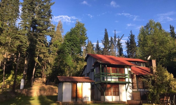 Ubate House | Beautiful 4-bedroom country house in the forest! Wi-Fi, 1.7 acre land