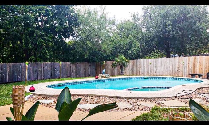 Woodstone House | Beautiful 4 bedroom home w/private pool & game room!