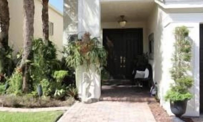 Jog Road Apartment | Beautiful 4 Br. Single family (230645) by Houzlet