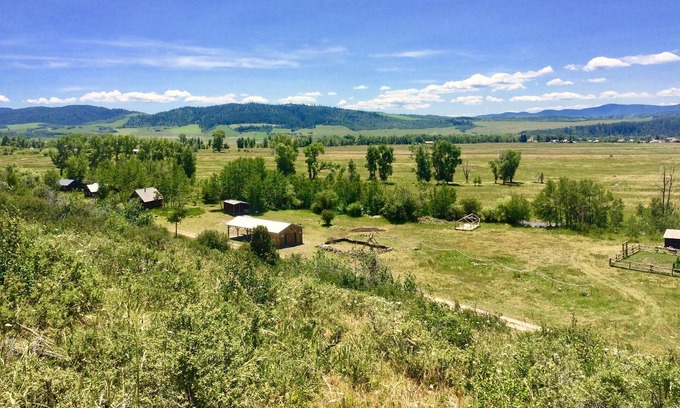 Bedford Cabin | Beautiful 5 cabin facility perfect for large groups!