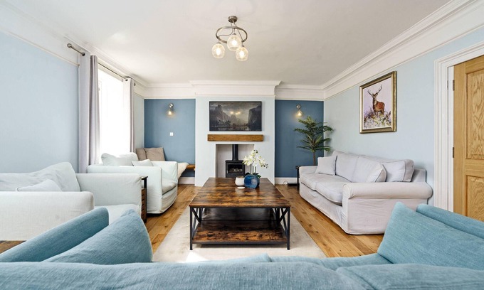 Berwick-upon-Tweed House | Beautiful 5 bedroom, 5 bathroom Georgian family home
