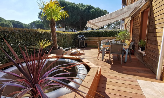 Les Mathes Apartment | Beautiful 50m² apartment with terrace in the heart of La Palmyre