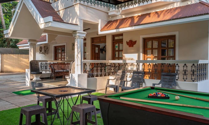 Gauravaddo Villa | Beautiful 5BHK Luxury Calangute Villa, 2 Minutes Walk to Calangute Beach in Goa
