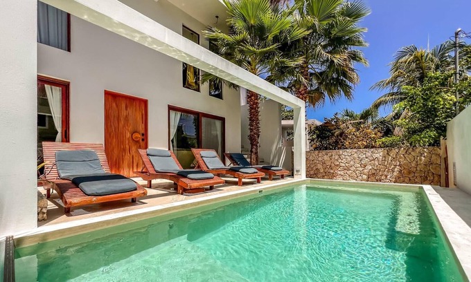 Salina Grande Villa | Beautiful 6BR mid-island w/private pool