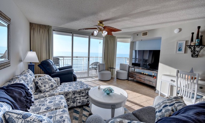 Crescent Beach Condo | Beautiful 9th floor 3 bedroom/3 bath luxury condo