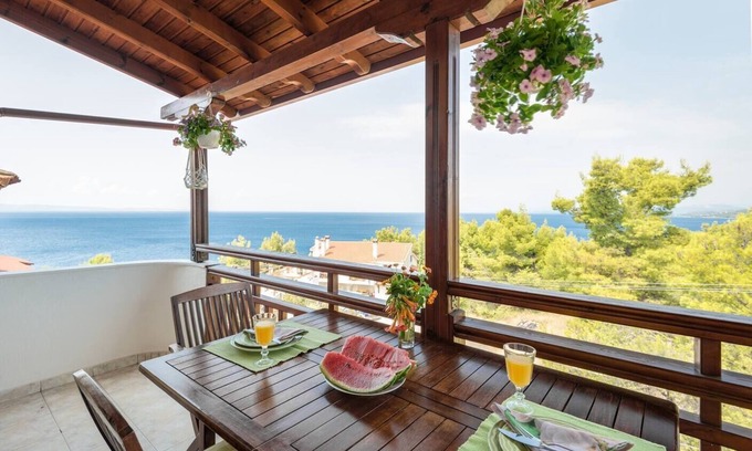 Neos Marmaras Apartment | Beautiful and Modern Apartment in Neos Marmaras