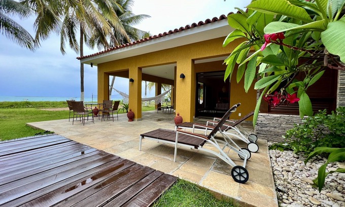 Barra Grande House | Beautiful and spacious beachfront home on the Brazilian Caribbean!