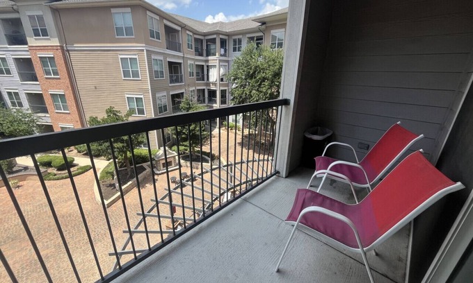 Texas Medical Center Apartment | Beautiful and Spacious Apartment by Texas Medical Center