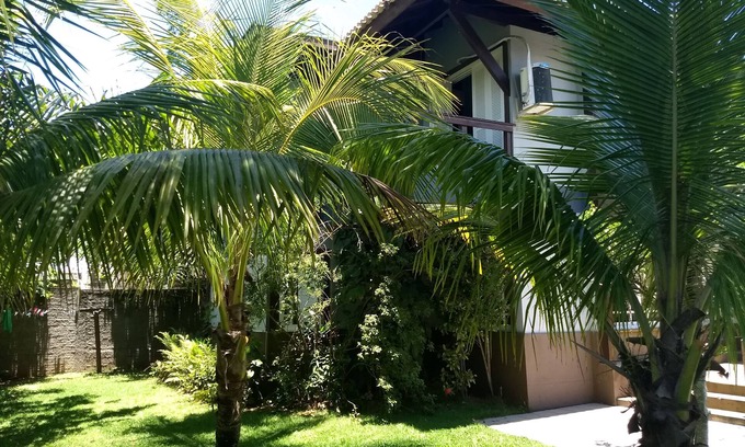 Rio Tavares House | Beautiful and wooded house near the beach