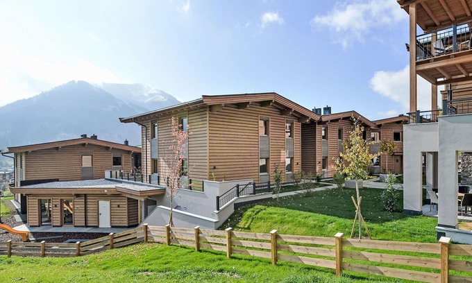 Lauterbach Apartment | Beautiful apartment for 12 people with WIFI, TV, terrace and pets allowed