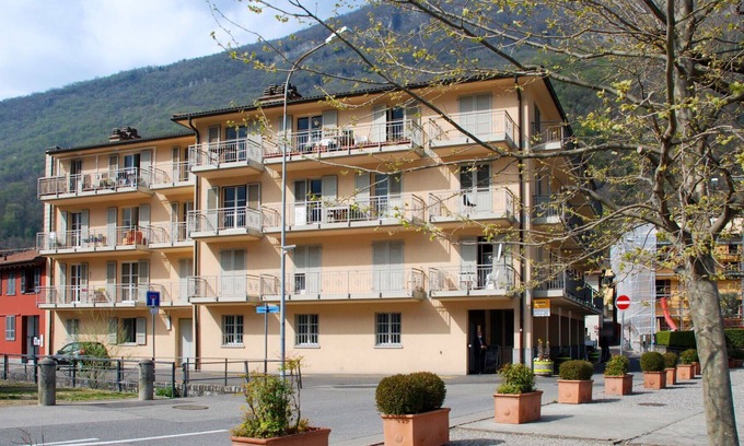 Riva San Vitale Apartment | Beautiful apartment for 4 people with WIFI, TV, balcony, pets allowed and panoramic view
