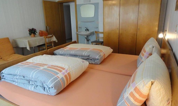 Saas Almagell Apartment | Beautiful apartment for 6 people with WIFI, TV, balcony and parking