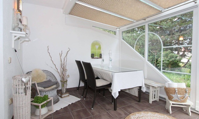 Zirl Apartment | Beautiful apartment for 4 people with WIFI, TV, patio and parking
