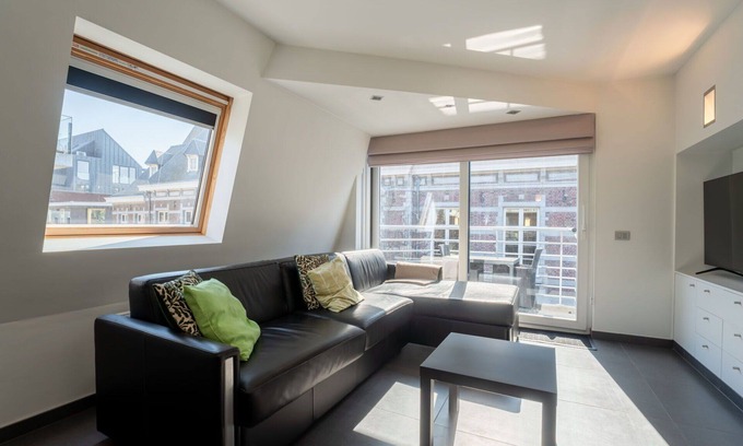Blankenberge Apartment | Beautiful apartment for 6 guests with WIFI, TV and balcony