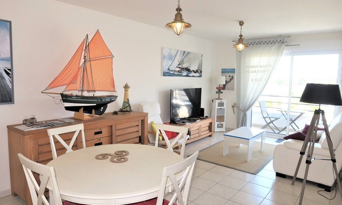 Tregastel Apartment | Beautiful apartment 4*, small sea view in TREGASTEL