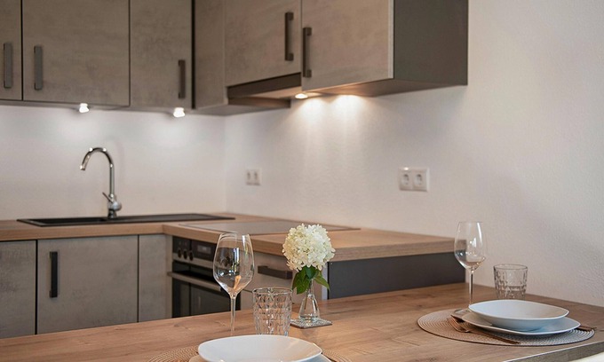 Muhlthal Apartment | Beautiful apartment near the ski lift with garden