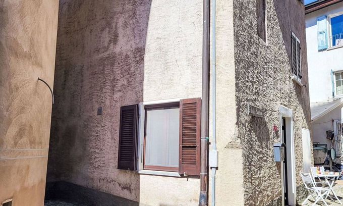 Miglieglia Apartment | Beautiful apartment for 2 people with WIFI, TV, pets allowed and parking