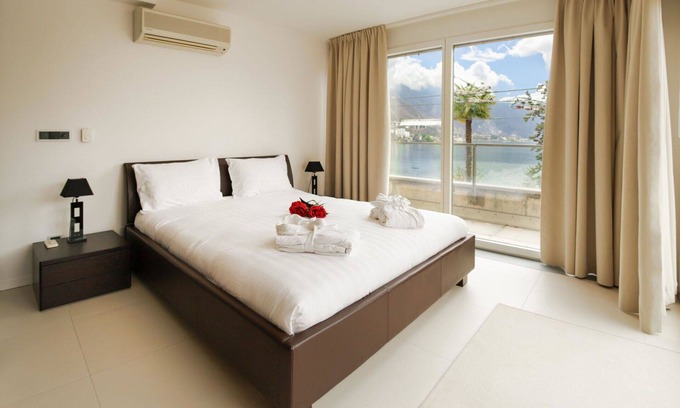 Montreux Apartment | Beautiful apartment for 3 people with pool, WIFI, A/C, TV, terrace and panoramic view