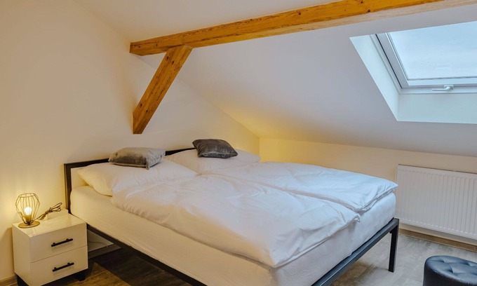 Trebon Apartment | Beautiful apartment for 5 people with WIFI, TV, terrace, panoramic view and parking