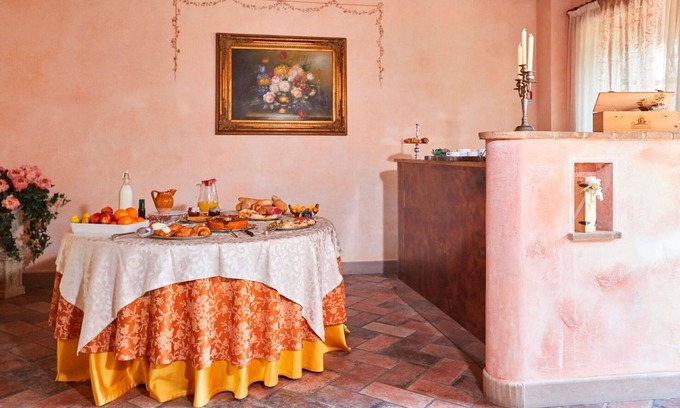 San Brizio Apartment | Beautiful apartment for 2 people with WIFI, pool, TV and balcony, close to Spoleto