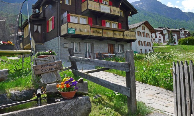 Graechen Apartment | Beautiful apartment for 3 guests with TV, patio, pets allowed and panoramic view