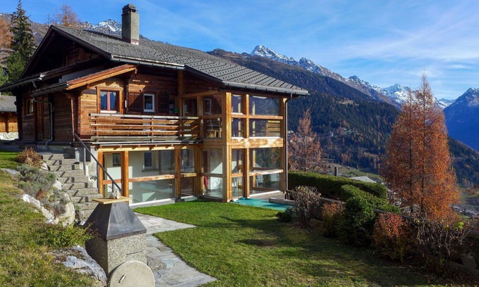 Verbier Apartment | Beautiful apartment for 4 guests with WIFI, patio and parking
