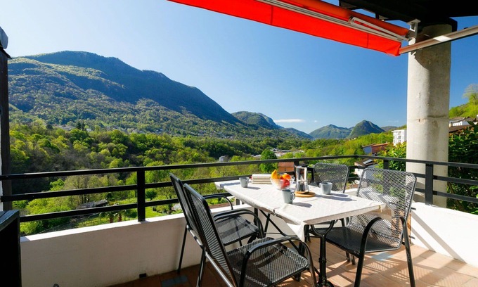 Capriasca Apartment | Beautiful apartment for 4 guests with WIFI, pool, TV, patio and panoramic view