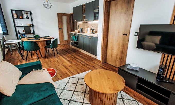 Bozi Dar Apartment | Beautiful apartment for 4 guests with TV and parking