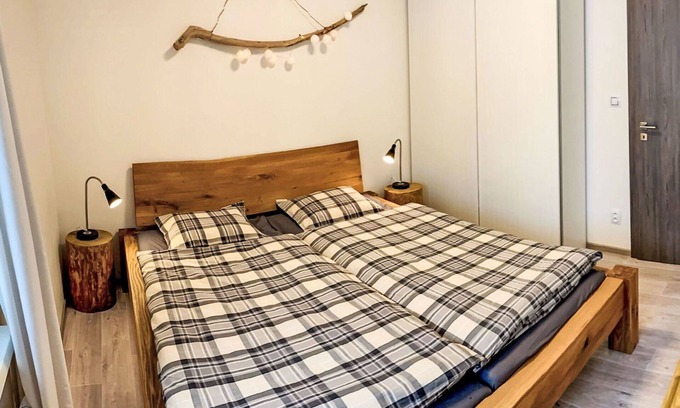 Bozi Dar Apartment | Beautiful apartment for 5 guests with WIFI, TV and parking