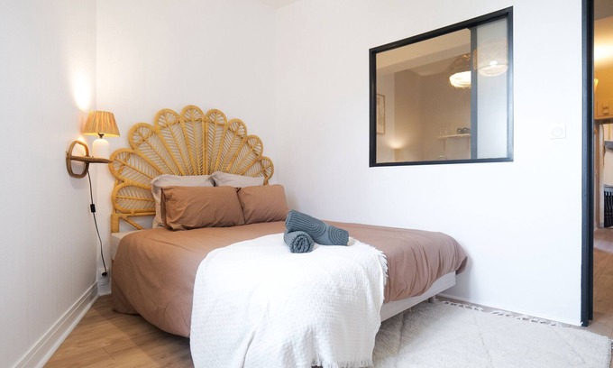 Downtown Angers Apartment | Beautiful Apartment for 2 People - Heart of Angers City Center