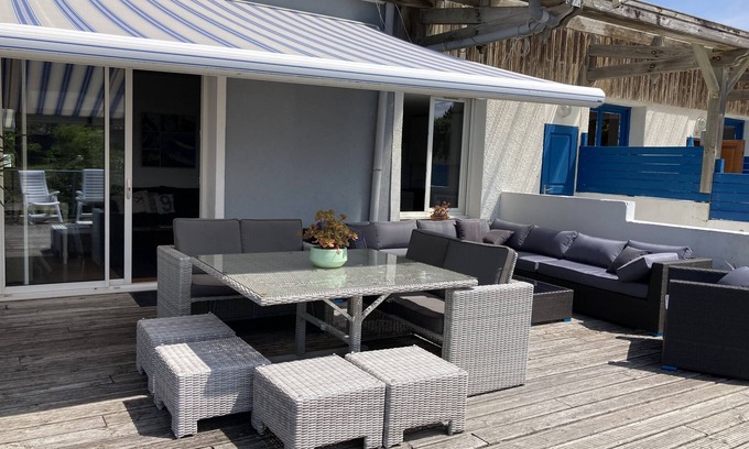 Coudeville-sur-Mer Apartment | Beautiful apartment terrace facing the sea sandy beach