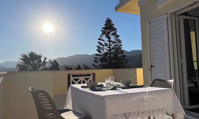 Ierapetra Apartment | Beautiful apartment with balcony